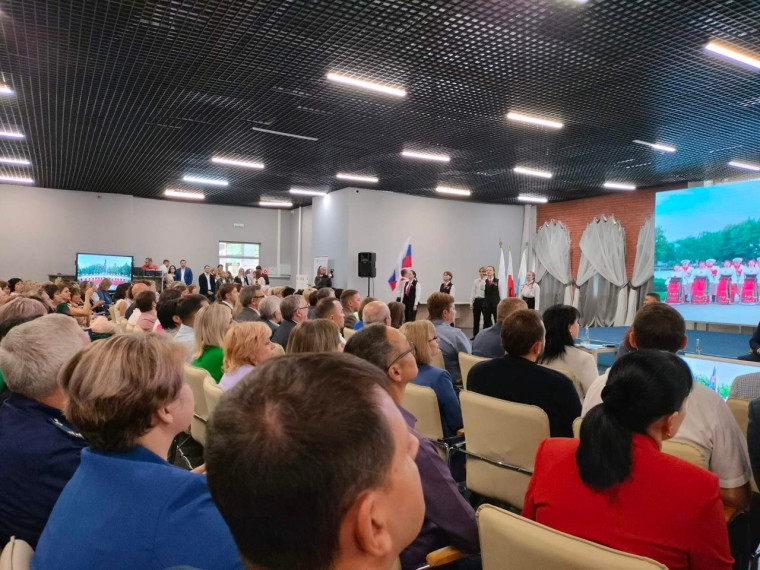26 августа в Саратове прошёл областной образовательный форум &quot;ПРО.Образование 64. Векторы развития&quot;..