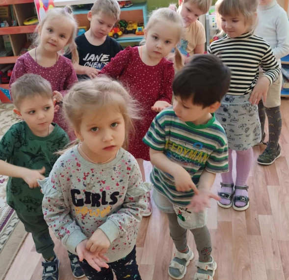 В дошкольных группах прошли мероприятия, посвящённые Дню Российской науки.